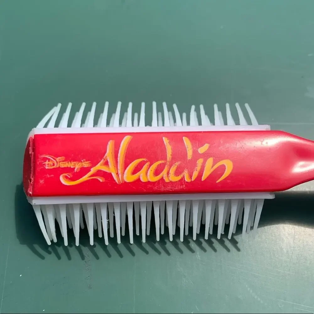Vintage Disney Aladdin Kids Hairbrush